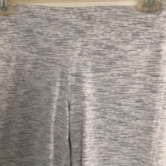 X-Small crop athletic legging - Picture 2 of 3